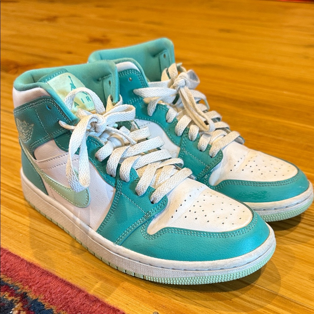 Nike Air Jordan Washed Teal and White High-Top Sneakers 7.5